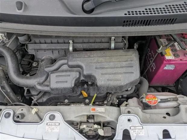 Daihatsu Tanto 660 FWD 2019 Silver