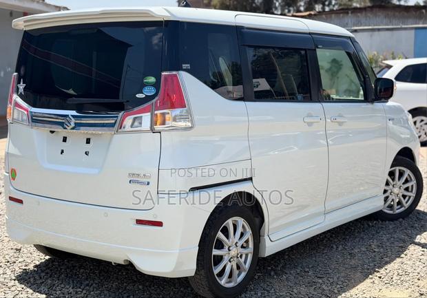 Suzuki Solio Hybrid G 2019 White
