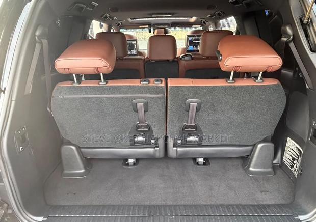 Toyota Land Cruiser 4.6 V8 ZX 2019