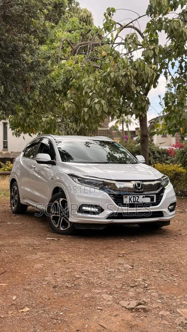 Honda Vezel 1.5 Hybrid 2WD 2019 White