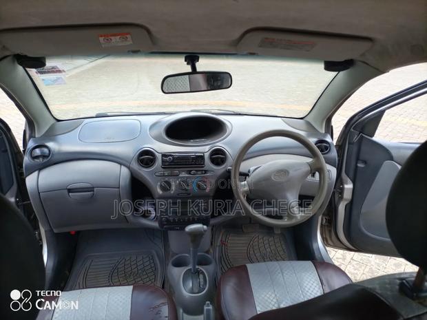 Toyota Vitz 2003 Gray