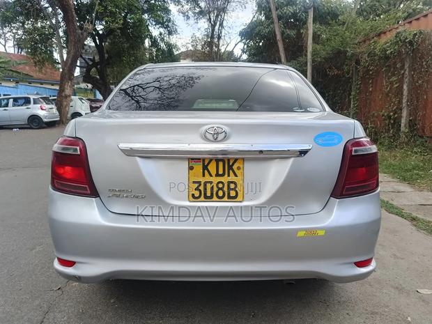 Toyota Axio 1.5 G 2WD 2015 Silver