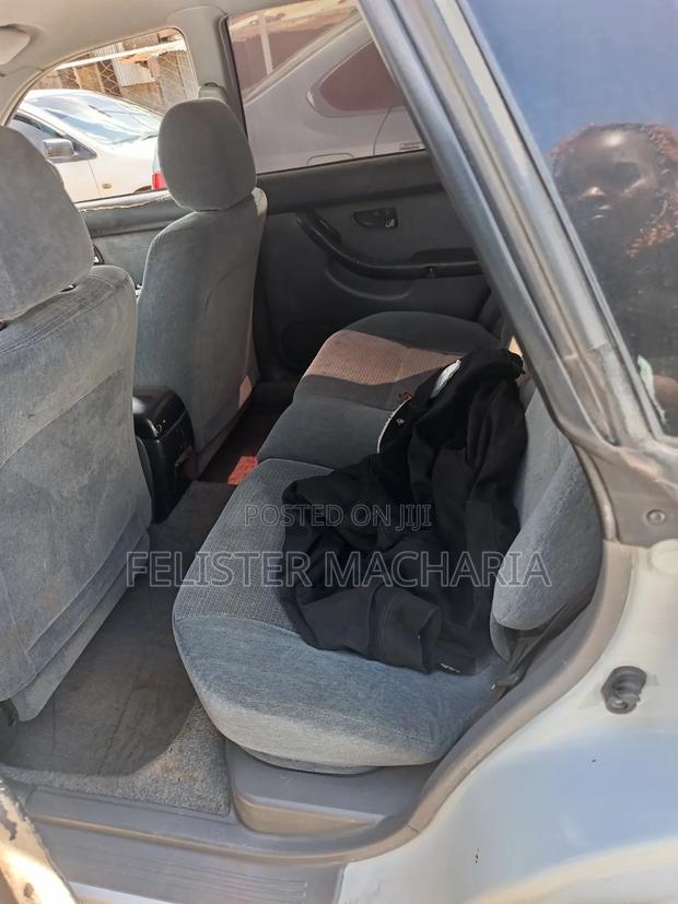 Toyota Vitz 2002 Silver