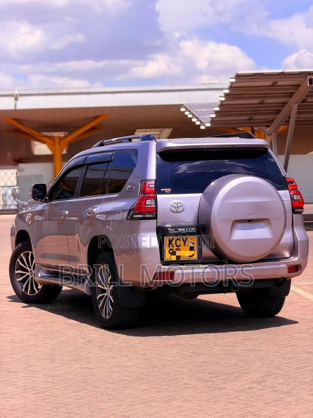 Toyota Land Cruiser Prado 3.0 D-4D (190 Hp) 7 seats 2014 Gold