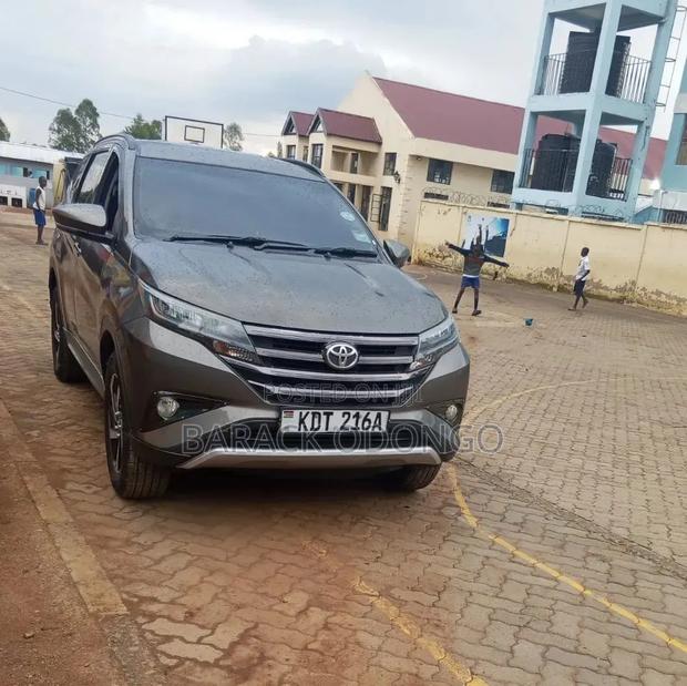 Toyota Rush 1.5 RWD 2018 Brown