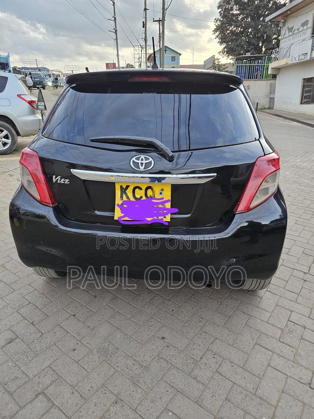 Toyota Vitz 2012 Black