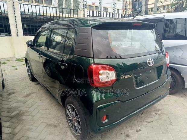 Toyota Passo 1.0 FWD 2019 Green