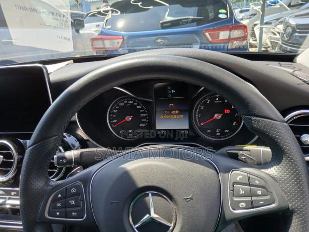 Mercedes-Benz C180 2019 Black