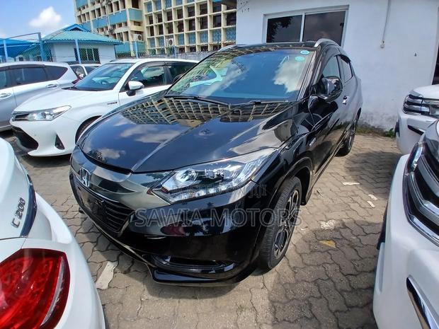 Honda Vezel 1.5 Hybrid 4WD 2019 Black
