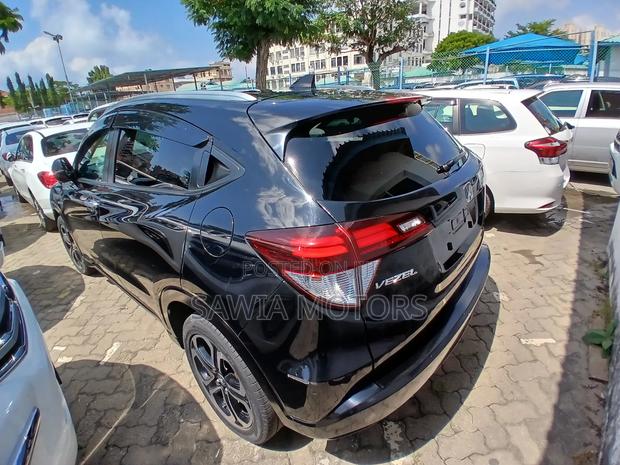 Honda Vezel 1.5 Hybrid 4WD 2019 Black