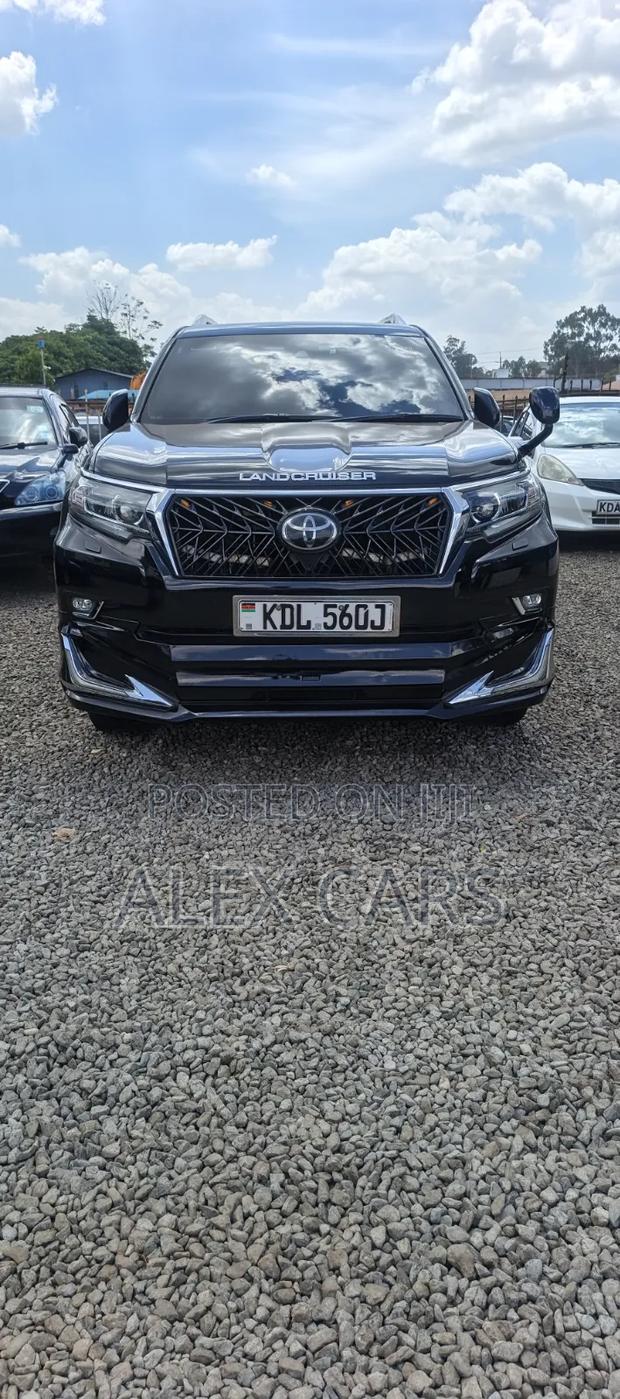 Toyota Land Cruiser Prado 2018 Black