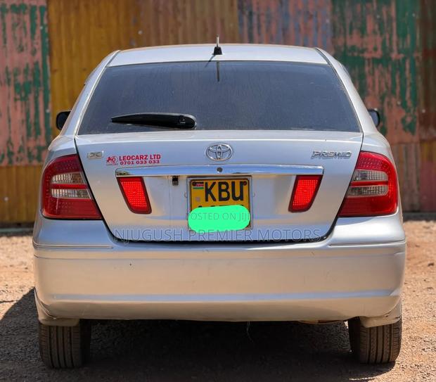 Toyota Premio 2005 Silver