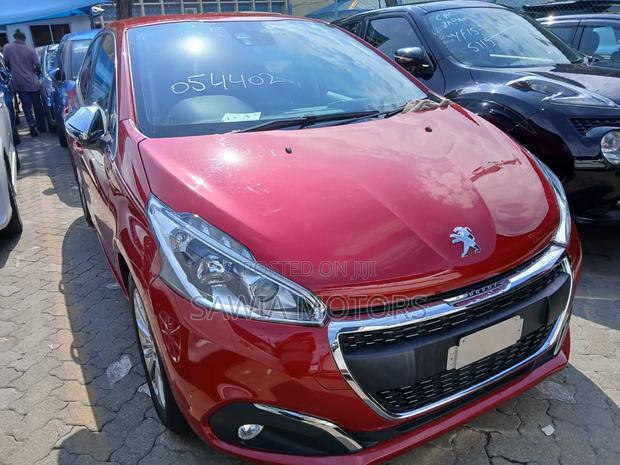 Peugeot 208 2020 Red