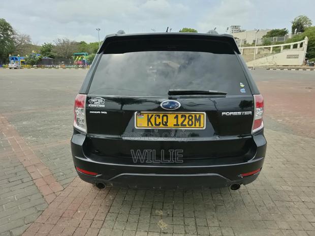 Subaru Forester 2011 Black