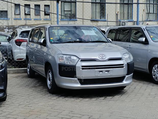 Toyota Probox 1.5 F 2WD 2021 Silver