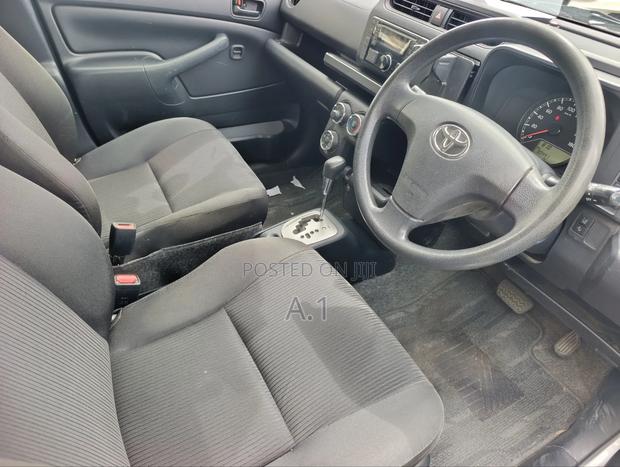 Toyota Probox 1.5 F 2WD 2021 Silver