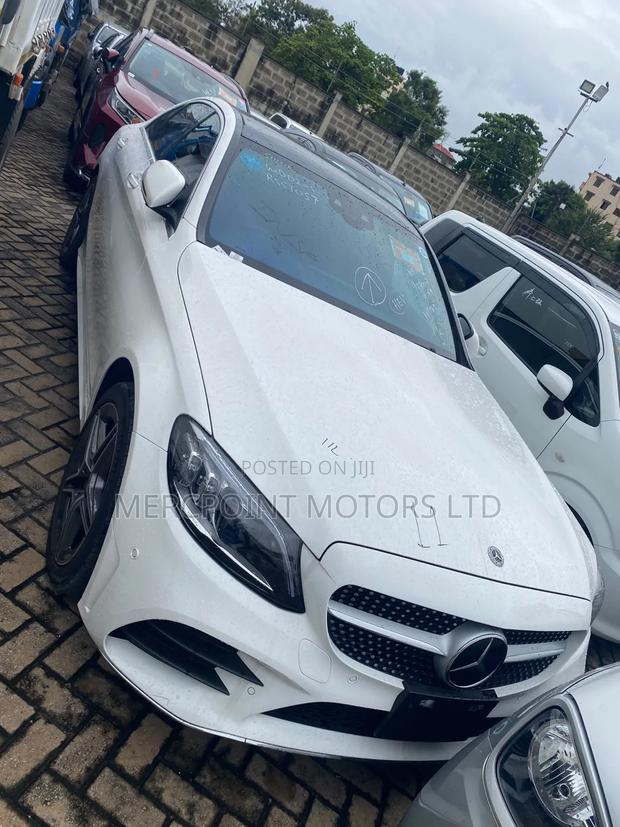 Mercedes-Benz C200 2020 White