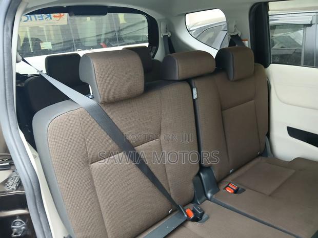 Toyota Sienta 1.5 FWD (6-seater) 2019 Brown
