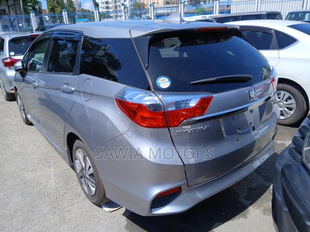 Honda Fit Shuttle 1.5 Hybrid 2WD 2019 White