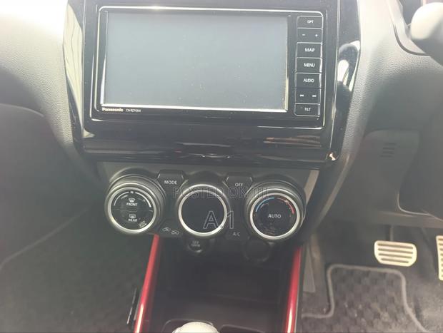 Suzuki Swift Sport 2019 White