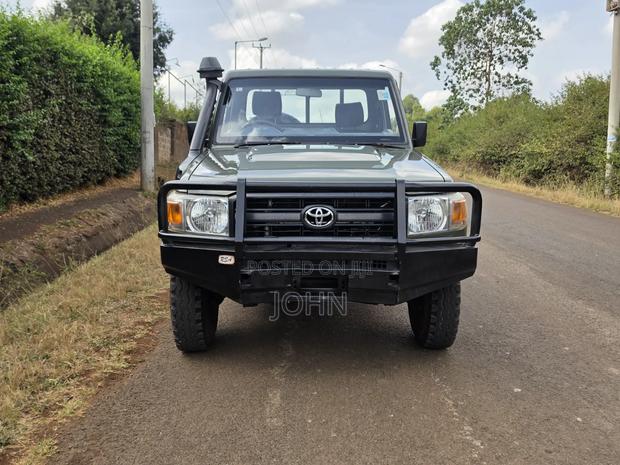 Toyota Land Cruiser 79 Series 2018 Green