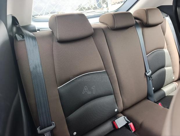 Mazda 2 2021 Silver