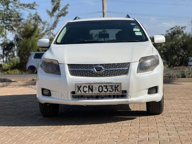 Toyota Corolla Fielder 1.5 Petrol FWD 2010 White