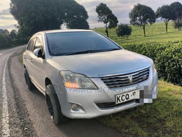 Toyota Premio 2011 Silver