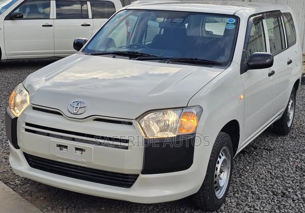 Toyota Succeed 2019 White