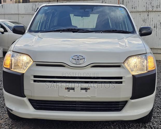 Toyota Succeed 2019 White