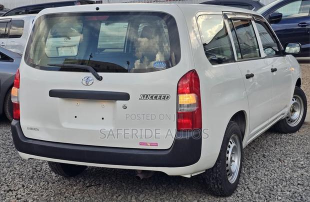 Toyota Succeed 2019 White