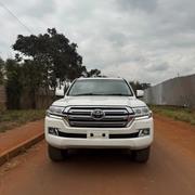 Toyota Land Cruiser 2019 White for sale