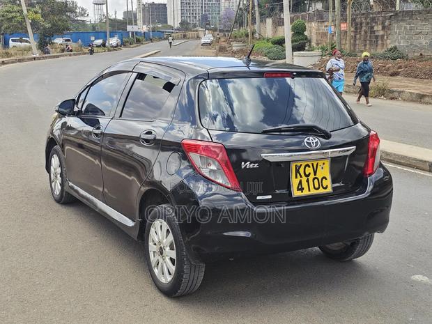 Toyota Vitz 2012 Black