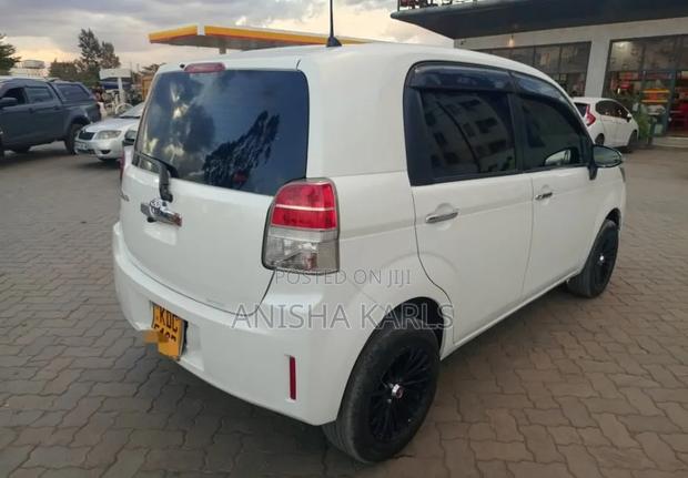 Toyota Spade 2014 White