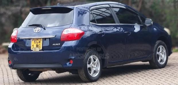 Toyota Auris 2012 Blue