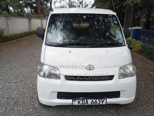 Toyota TownAce 2012 White
