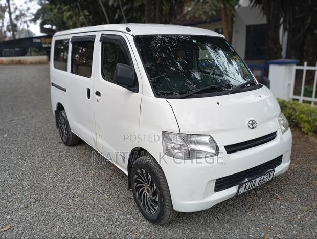 Toyota TownAce 2012 White