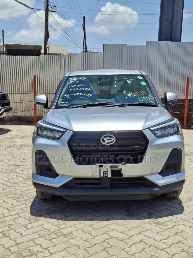 Daihatsu Rocky 2019 Silver
