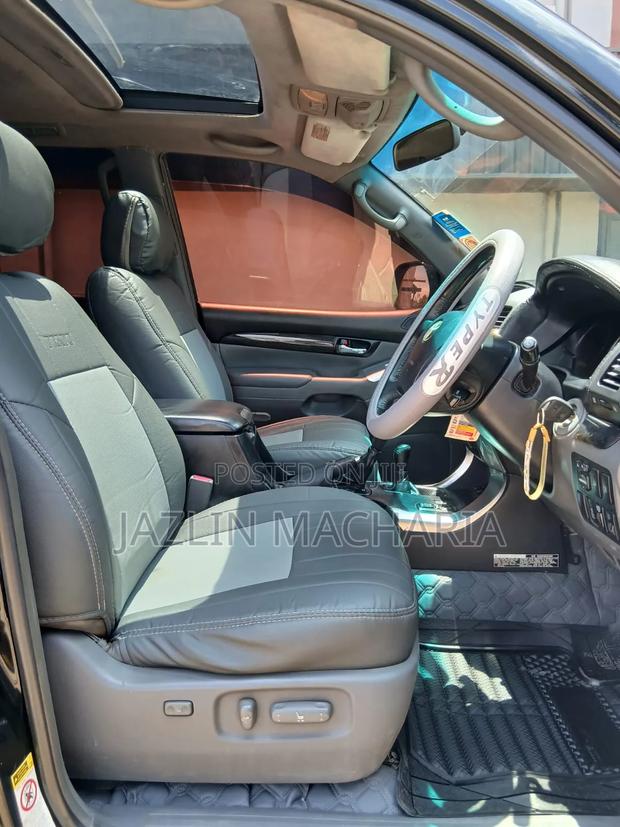 Toyota Land Cruiser Prado 2004 Black