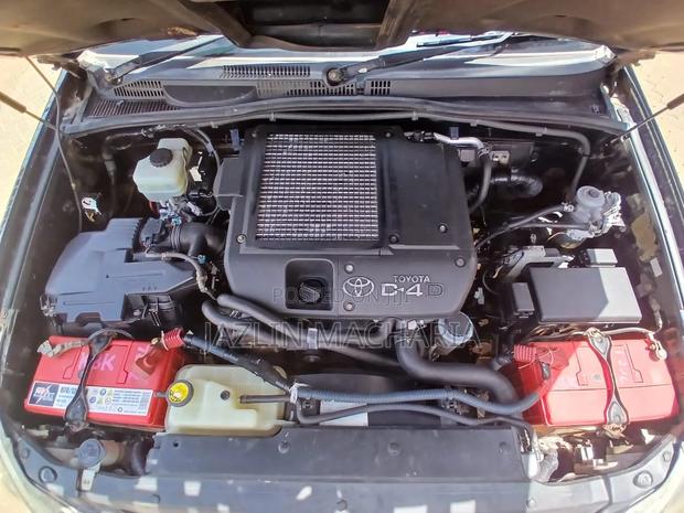 Toyota Land Cruiser Prado 2004 Black