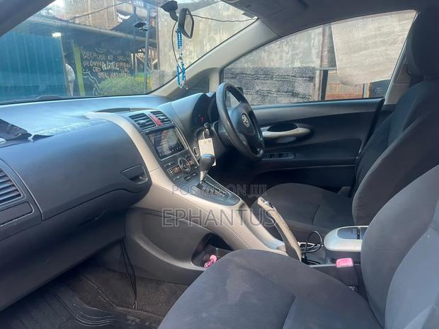 Toyota Auris 2008 White