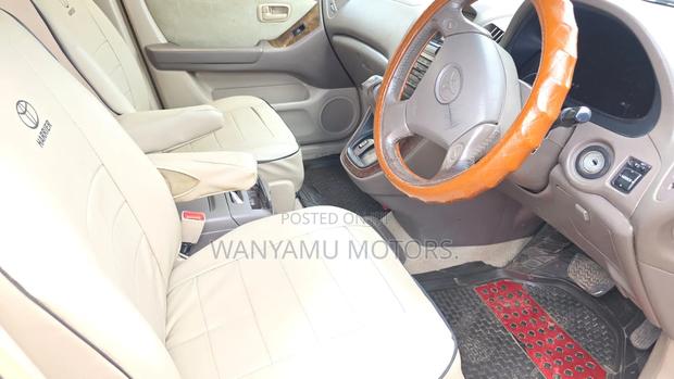 Toyota Harrier 2002 White
