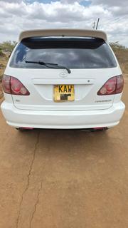 Toyota Harrier 2002 White for sale