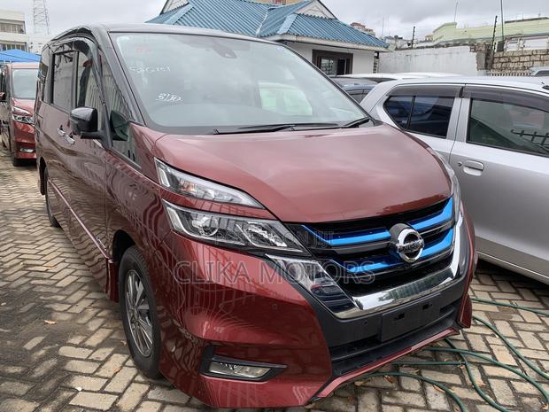 Nissan Serena 2019 Maroon