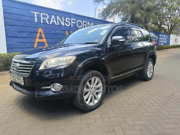 Toyota Vanguard 2012 Black