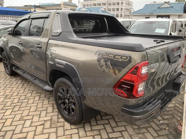 Toyota Hilux Revo Double Cab Deisel 2.8 RWD 2019 Green