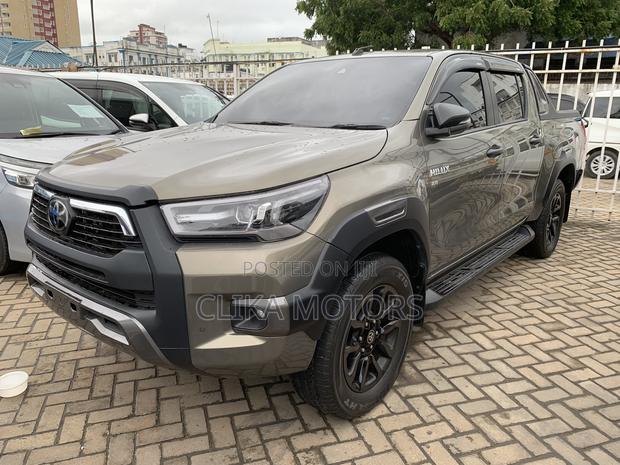 Toyota Hilux Revo Double Cab Deisel 2.8 RWD 2019 Green