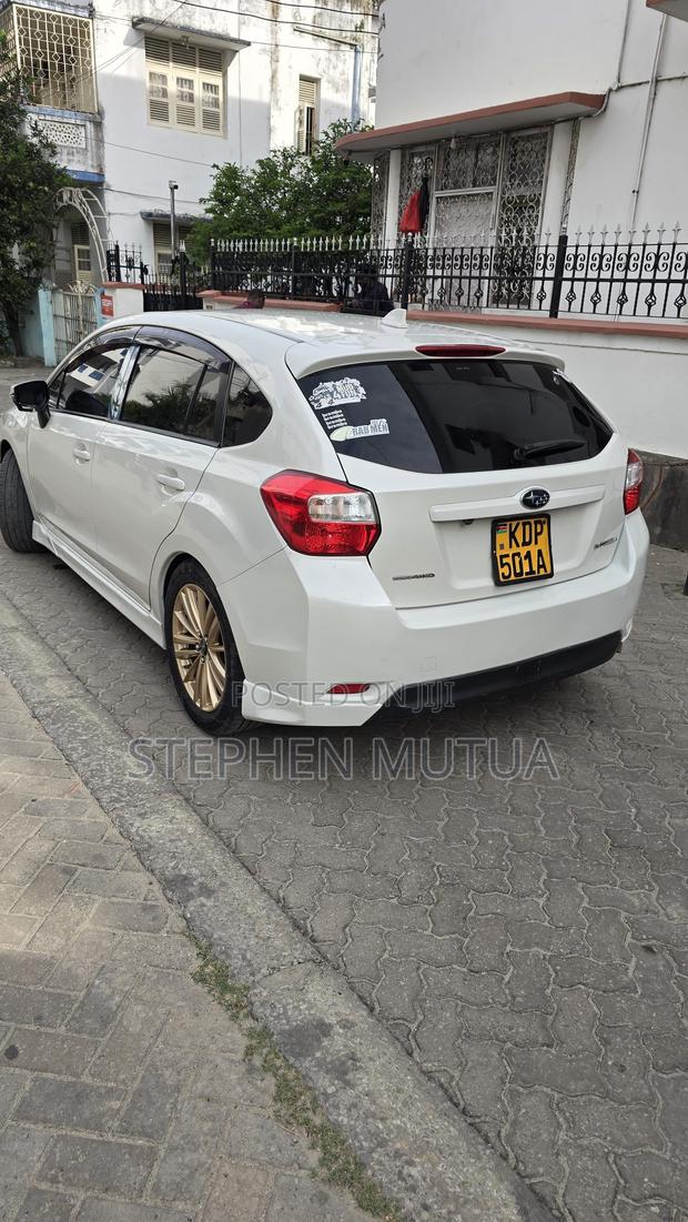 Subaru Impreza 2.0i Limited AWD Hatchback 2016 White
