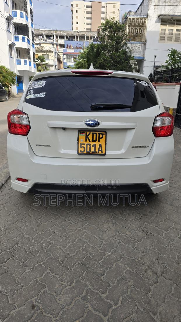Subaru Impreza 2.0i Limited AWD Hatchback 2016 White