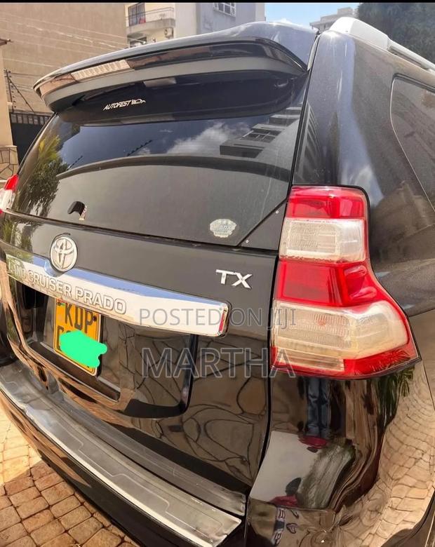 Toyota Land Cruiser Prado 2016 Black